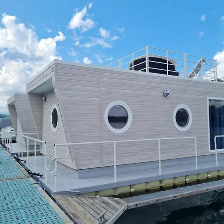 캠프장 Italia Lido 2*