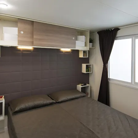 Italia Lido 카스텔레토소프라티시노