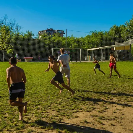 Kamp alanı Italia Lido Castelletto sopra Ticino