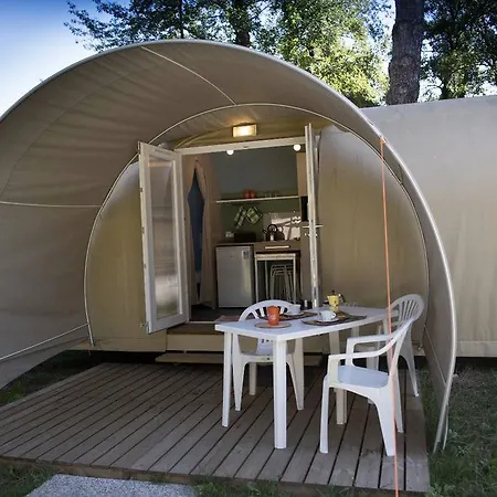 Italia Lido 카스텔레토소프라티시노